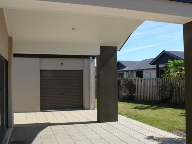 16 Leander Circuit, OXENFORD QLD 4210, Oxenford - Thumbnail 7