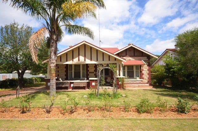 32 Jonathon Street, CLARE SA 5453, Clare - Image 1