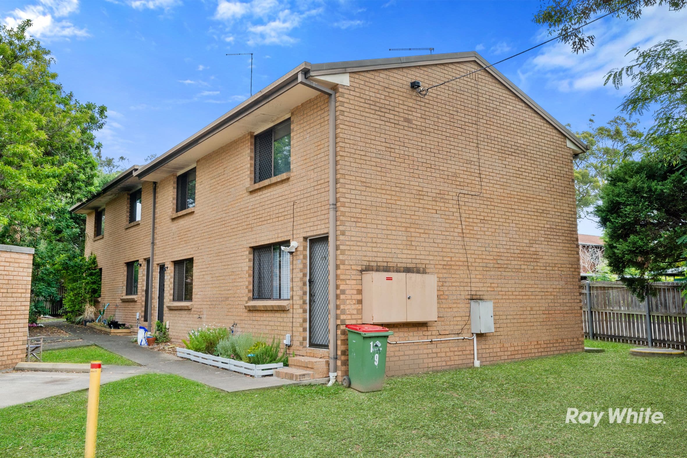 9 Cognac Court, Kingston QLD 4114, Kingston - Thumbnail 2