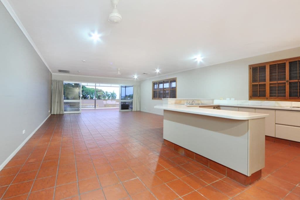 348 Shute Harbour Road, AIRLIE BEACH QLD 4802, Airlie Beach - Thumbnail 2