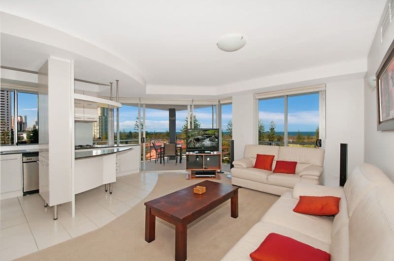 19 Mermaid Avenue, MERMAID BEACH QLD 4218, Mermaid Beach - Thumbnail 5