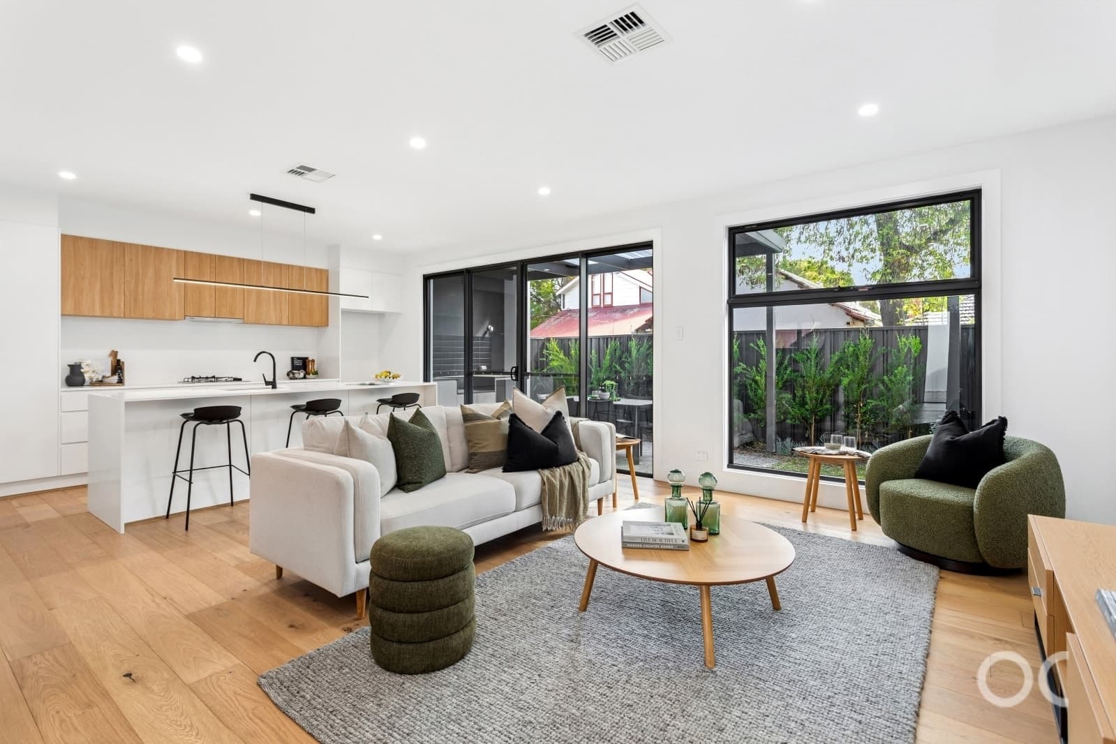 2/22 Avenue Road, Cumberland Park - Image 1