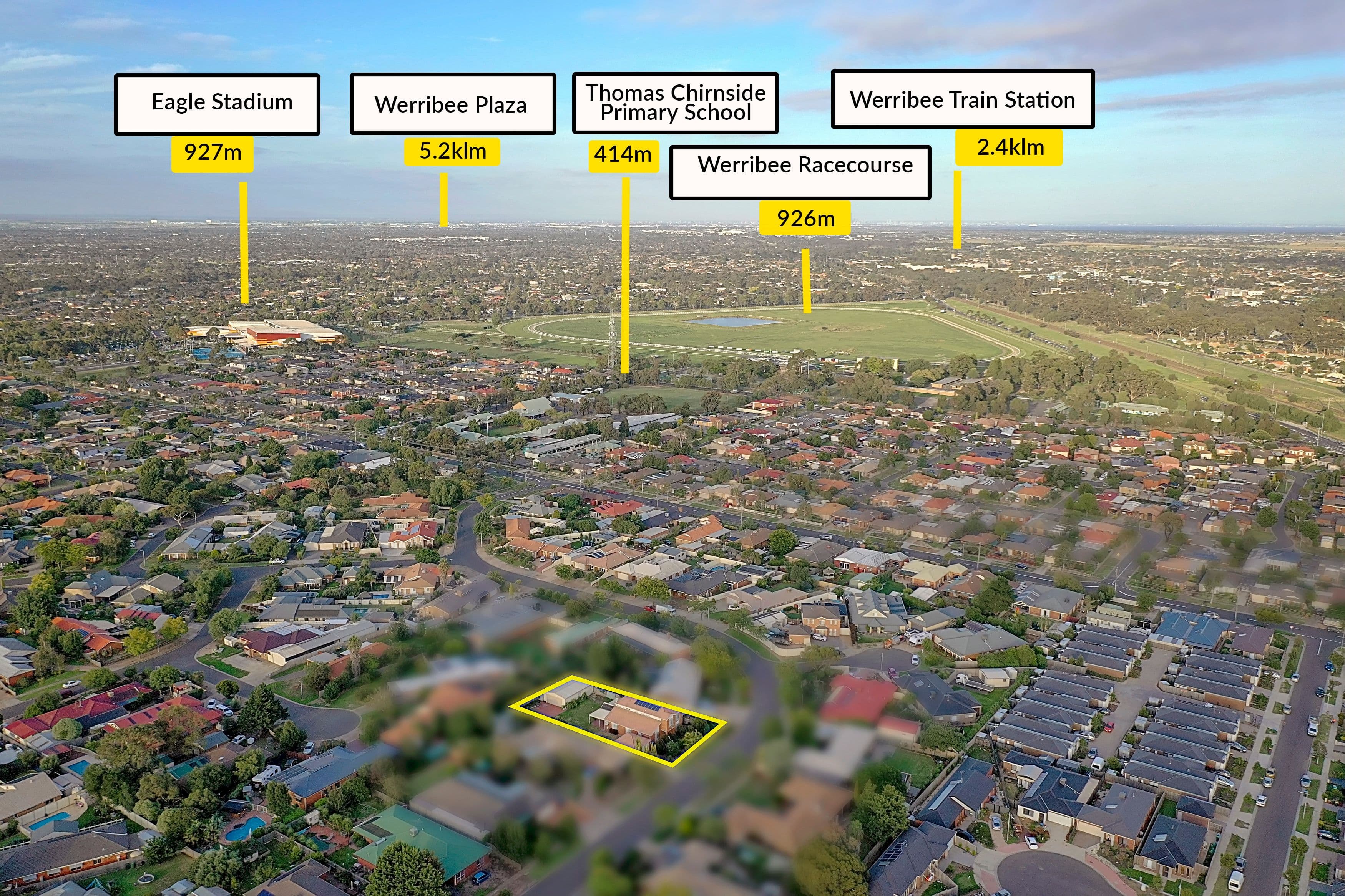 18 St Andrews Drive, Werribee VIC 3030, Werribee - Thumbnail 2