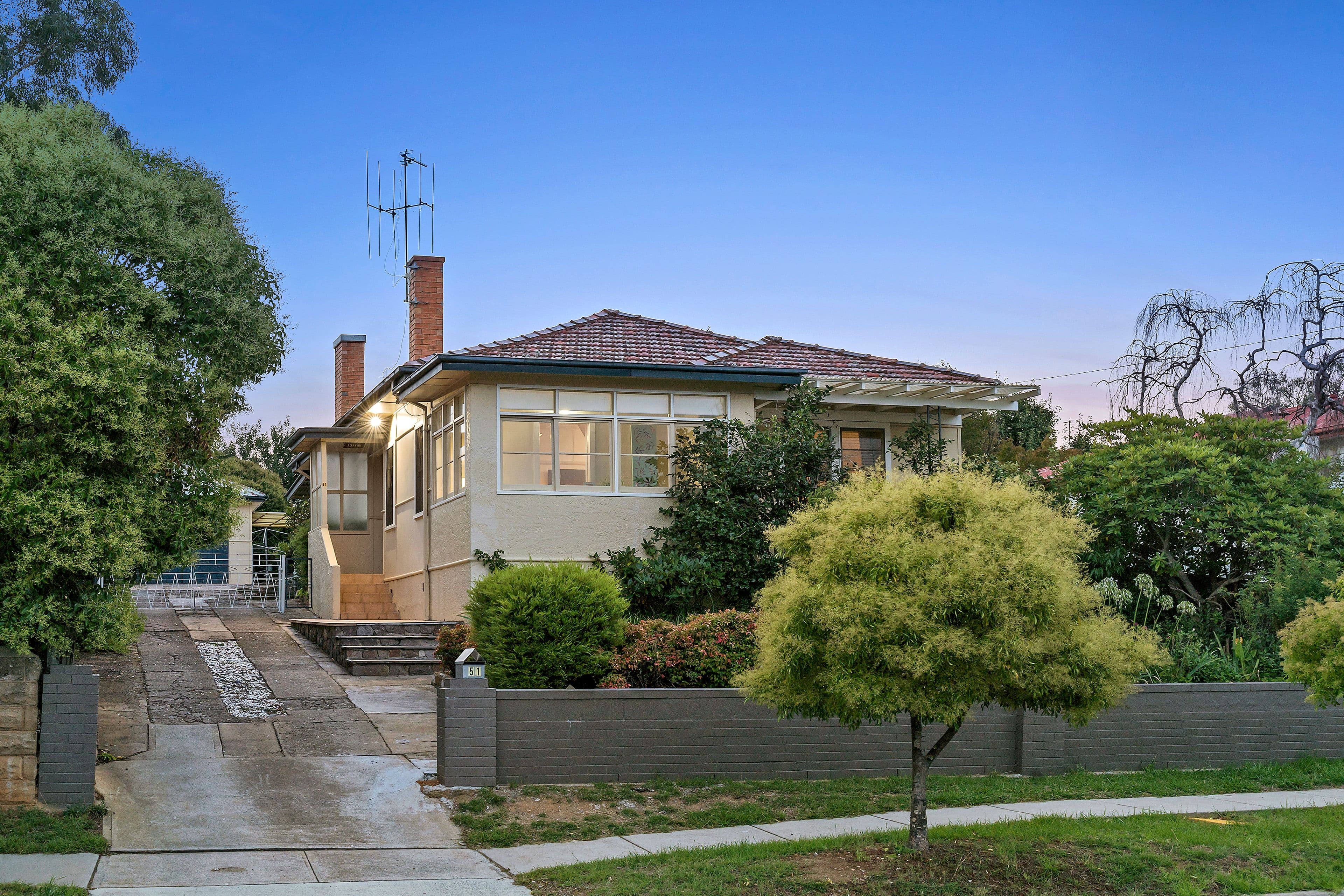 51 Stornaway Road, Queanbeyan NSW 2620, Queanbeyan - Thumbnail 2