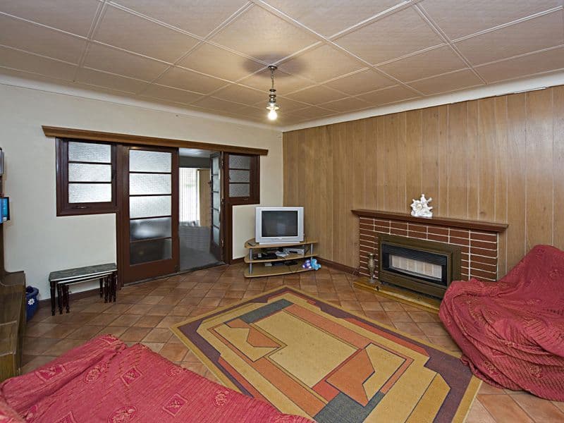 9 Alvah Street, ST JAMES WA 6102, St James - Thumbnail 3