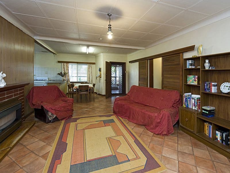 9 Alvah Street, ST JAMES WA 6102, St James - Thumbnail 4