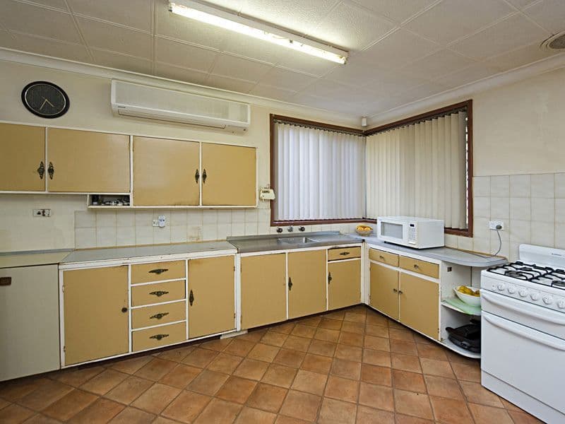 9 Alvah Street, ST JAMES WA 6102, St James - Thumbnail 6