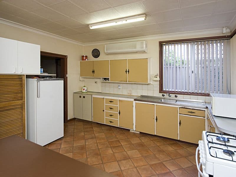 9 Alvah Street, ST JAMES WA 6102, St James - Thumbnail 7