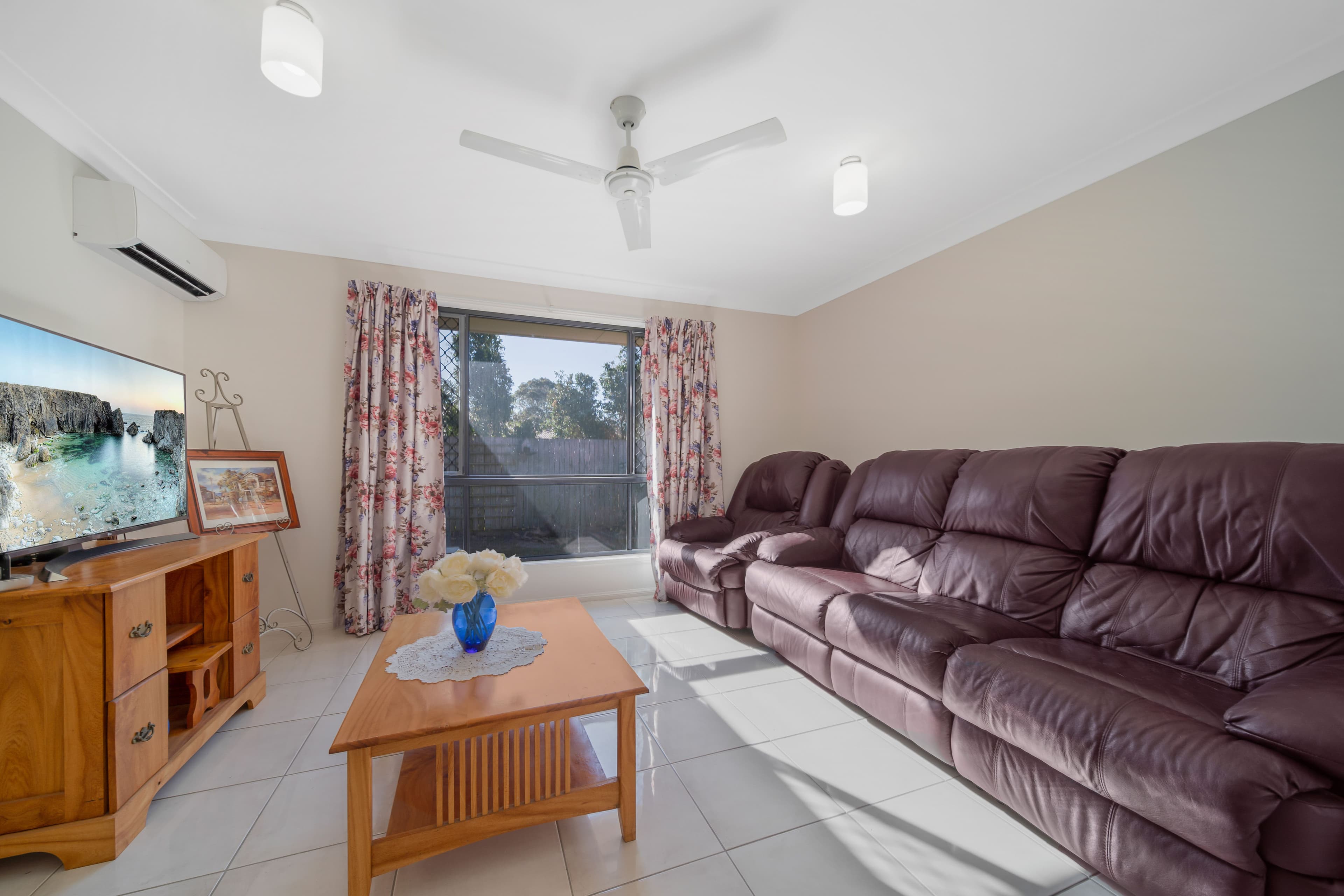 3 Vernon Place, Edens Landing QLD 4207, Edens Landing - Thumbnail 8