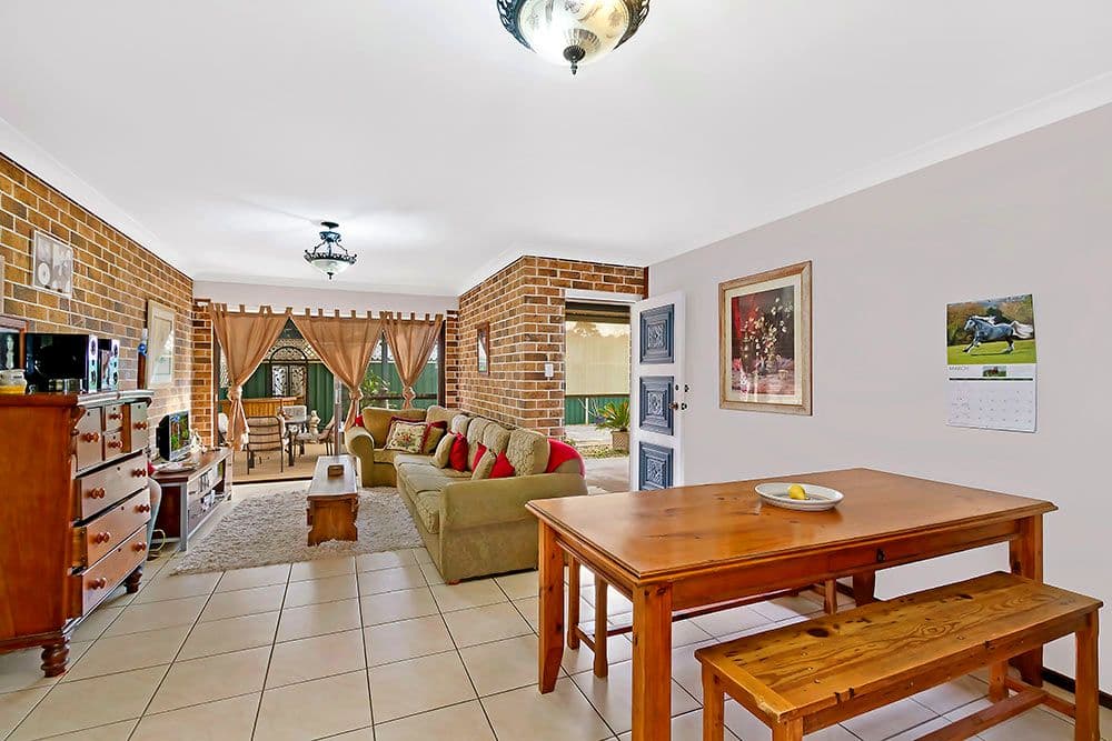 33A Kerry Crescent, BERKELEY VALE NSW 2261, Berkeley Vale - Thumbnail 5