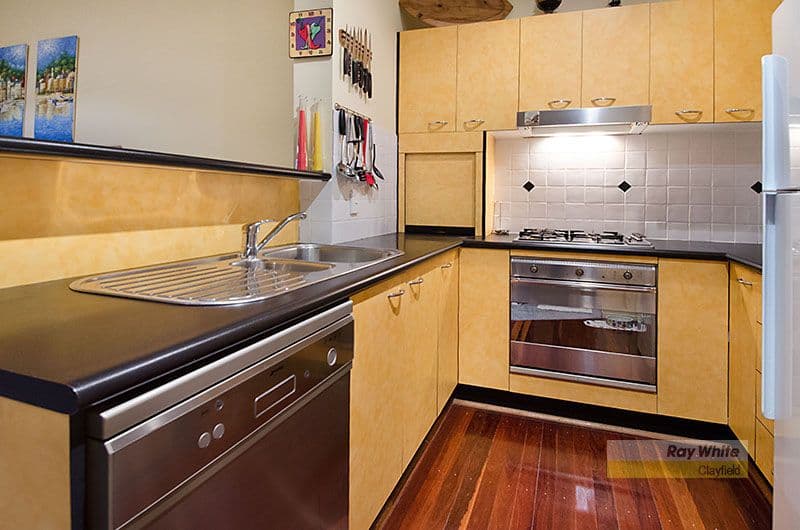 26 Whytecliffe Street, ALBION QLD 4010, Albion - Thumbnail 4