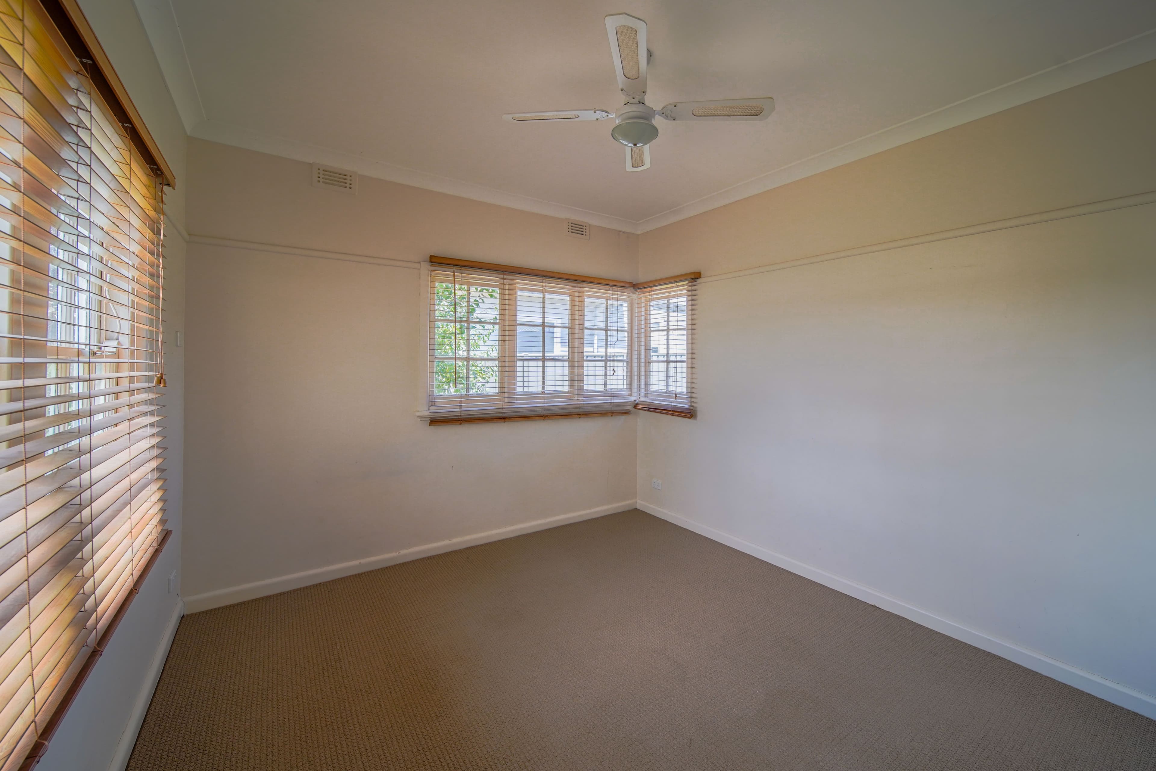 14 Walker Street, Long Gully VIC 3550, Long Gully - Thumbnail 7