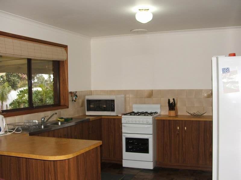 2 Alex Place, HILLBANK SA 5112, Hillbank - Thumbnail 2