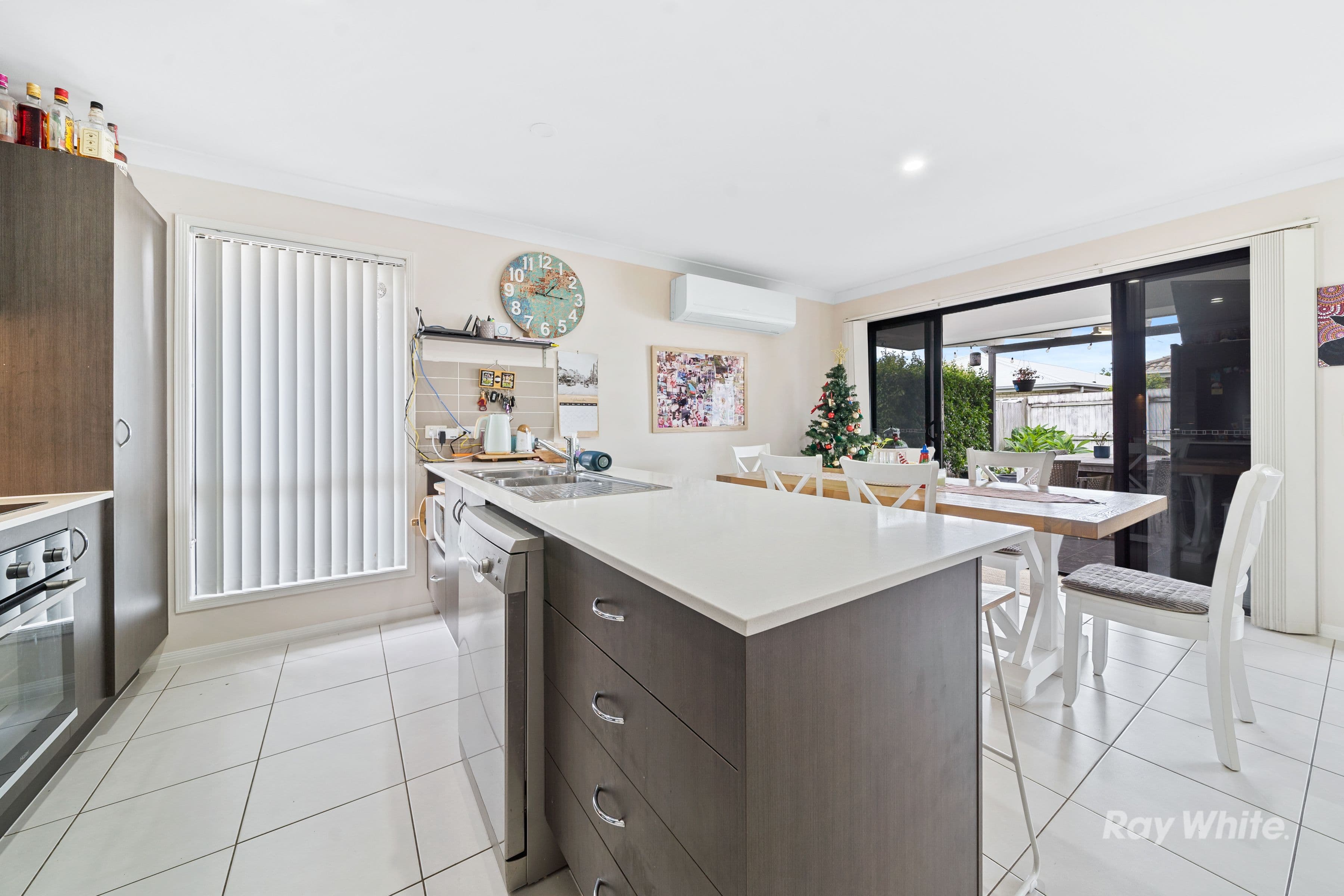 12 Cobblestone Avenue, Logan Reserve QLD 4133, Logan Reserve - Thumbnail 4
