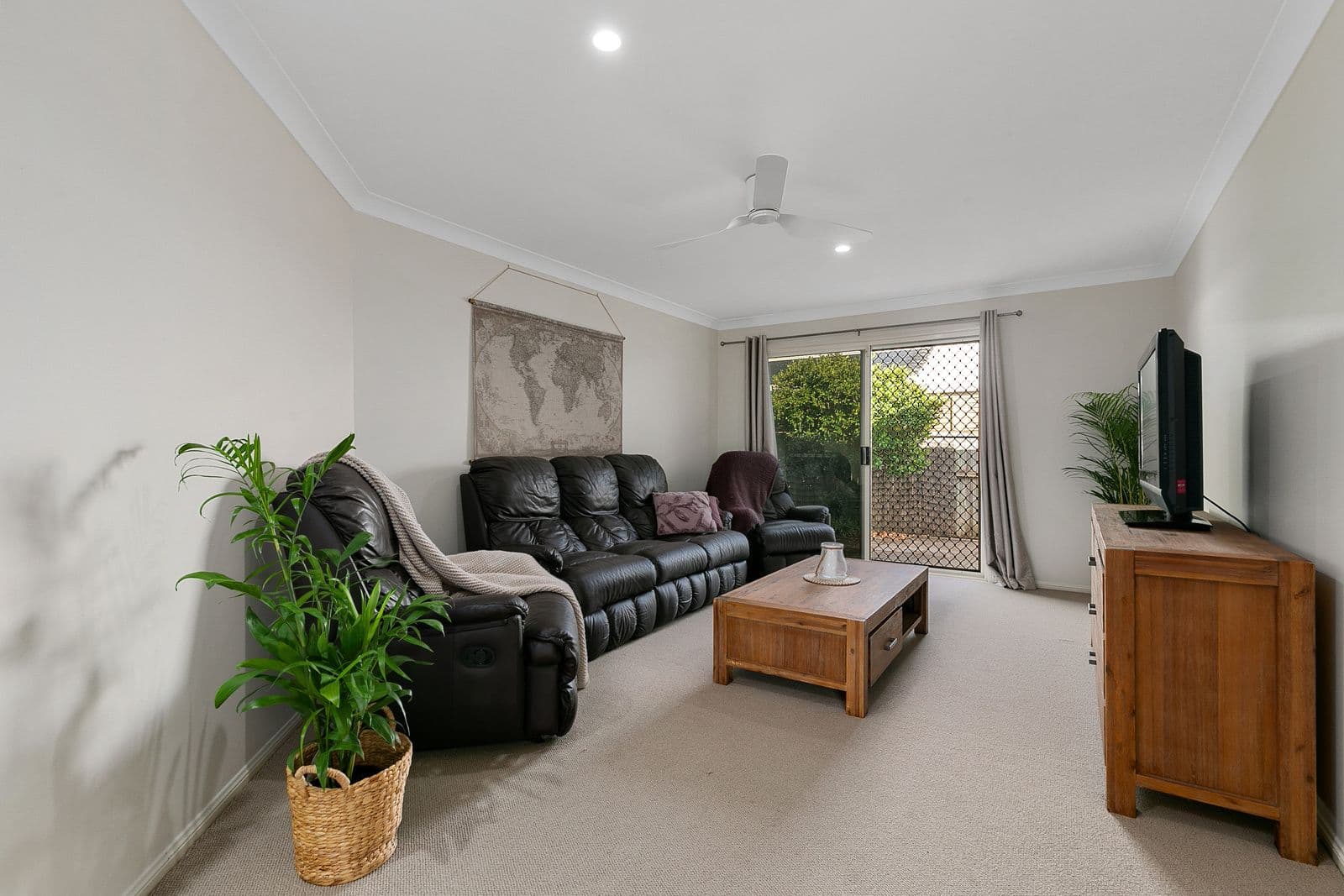 3 Cedarview Place, Wellington Point QLD 4160, Wellington Point - Thumbnail 3