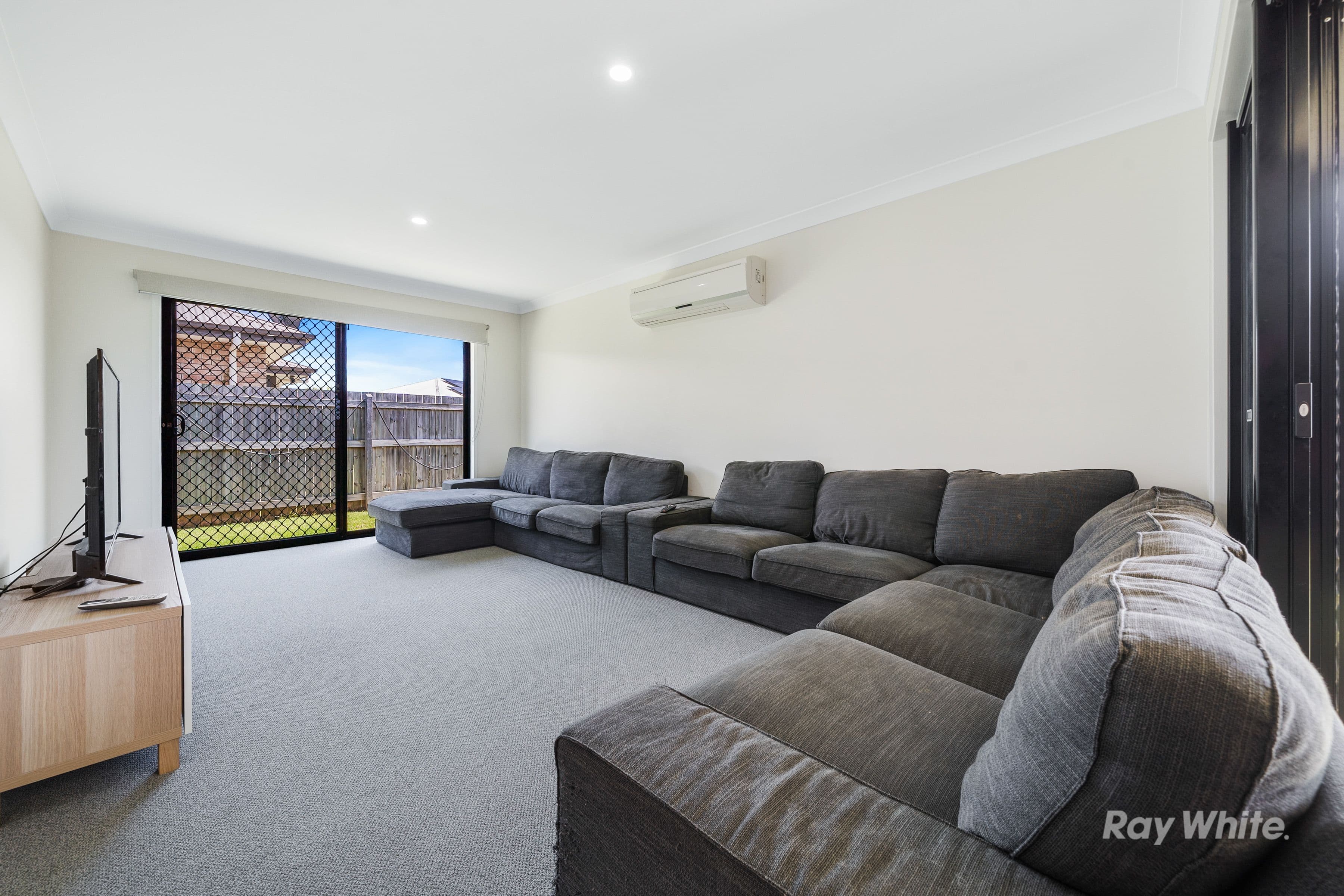 29 South Quarter Drive, Loganlea QLD 4131, Loganlea - Thumbnail 6