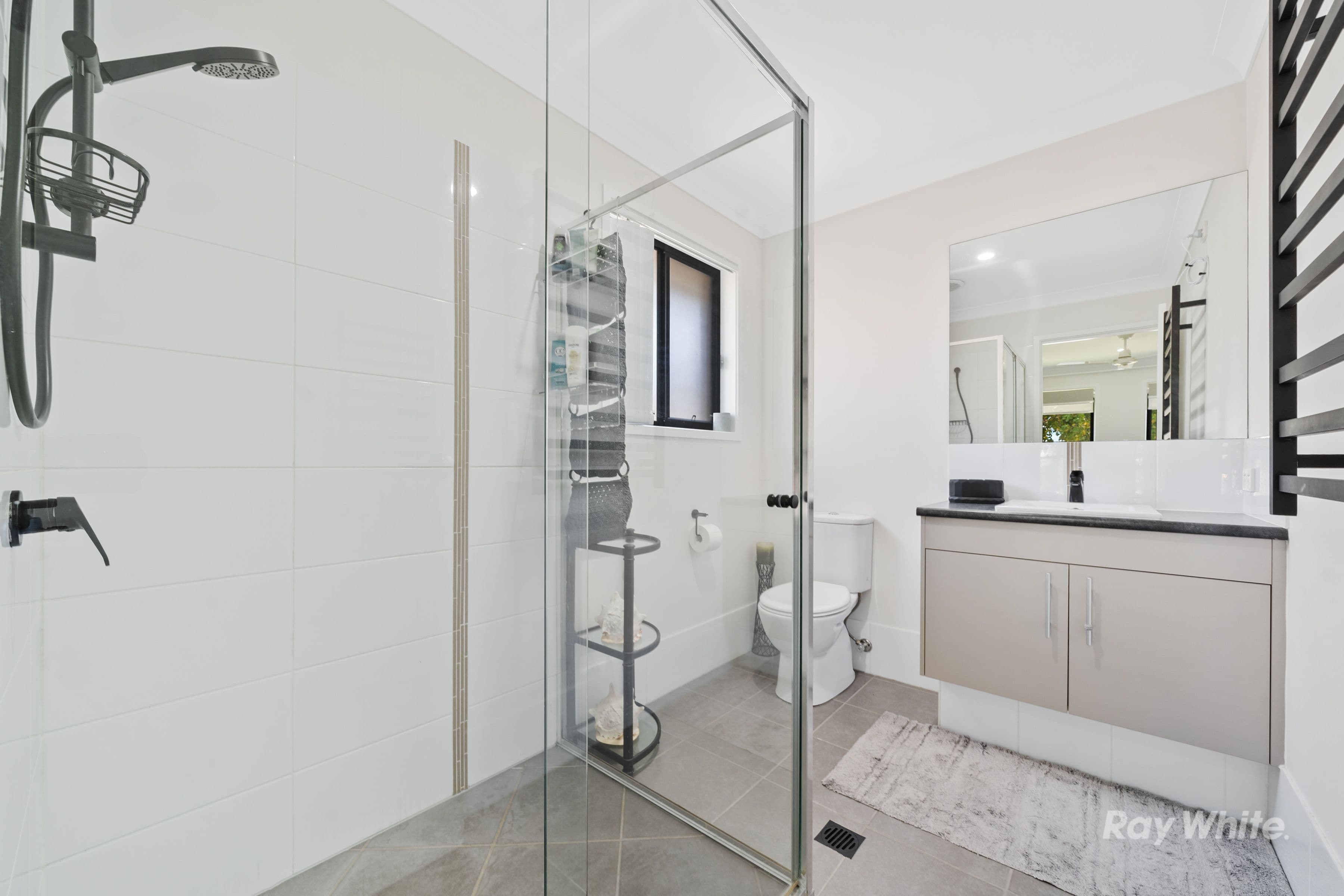 29 South Quarter Drive, Loganlea QLD 4131, Loganlea - Thumbnail 8