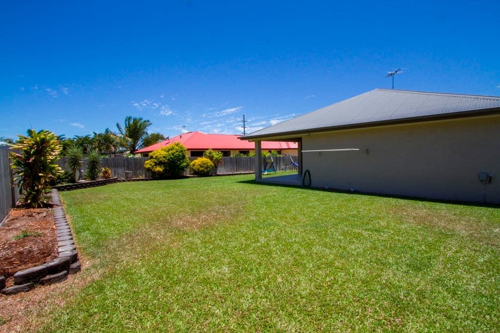 37 Thorn Street, MOUNT LOUISA QLD 4814, Mount Louisa - Thumbnail 3