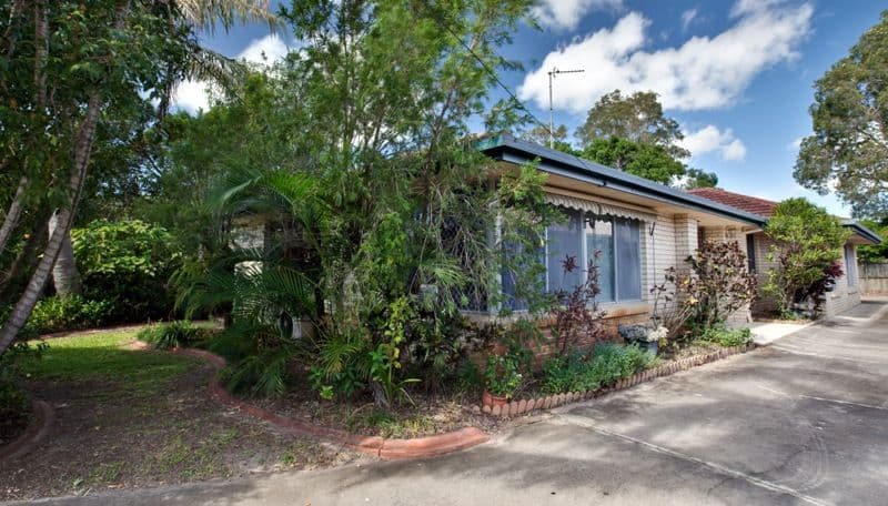 26 Drake Avenue, PARADISE POINT QLD 4216, Paradise Point - Thumbnail 6