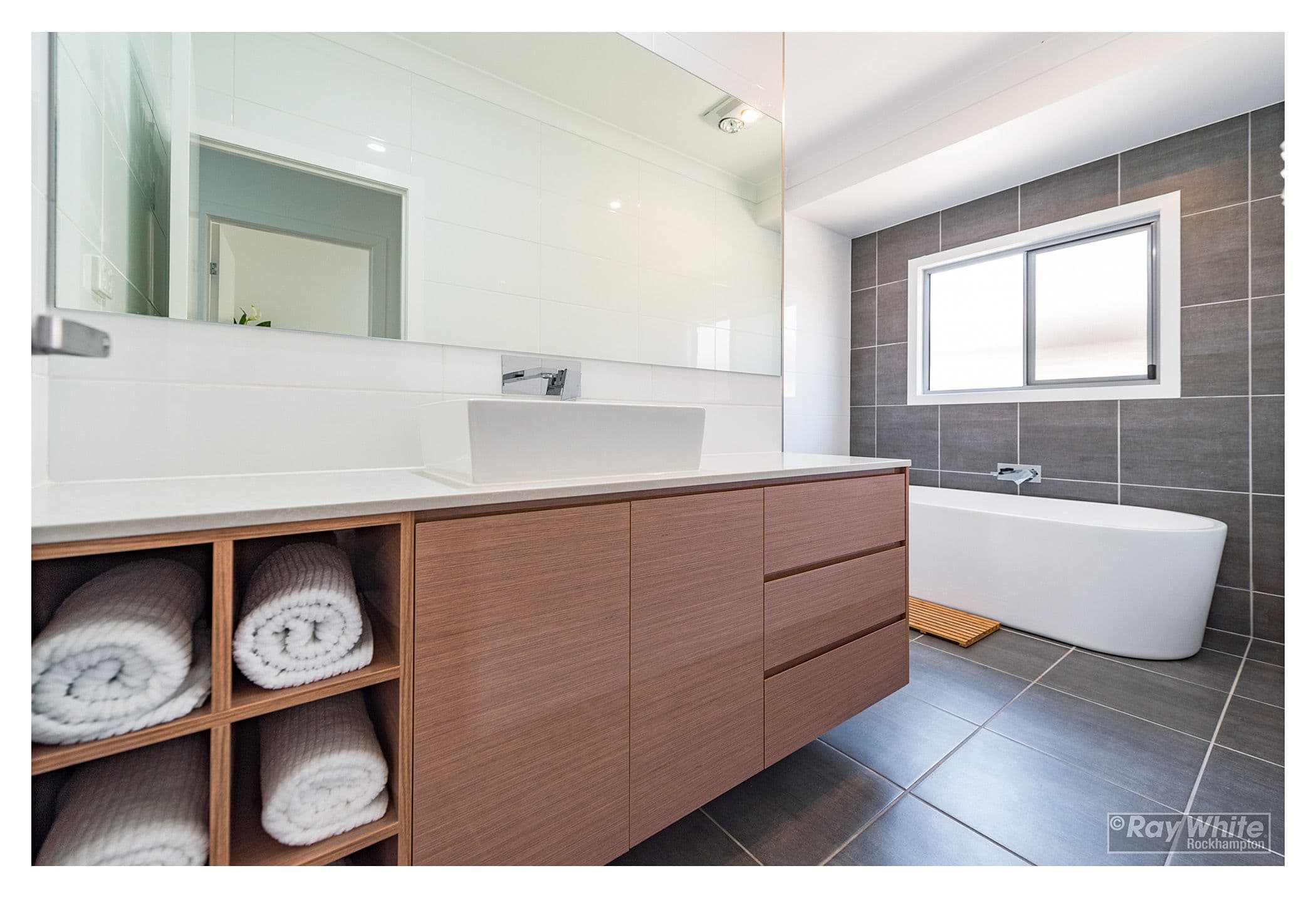 14 Belbowrie Avenue, Norman Gardens QLD 4701, Norman Gardens - Thumbnail 8