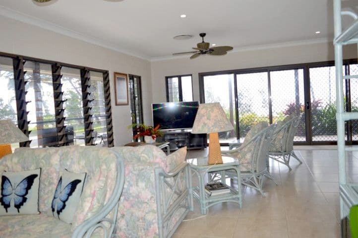 43 Banfield Parade, Wongaling Beach QLD 4852, Wongaling Beach - Thumbnail 3
