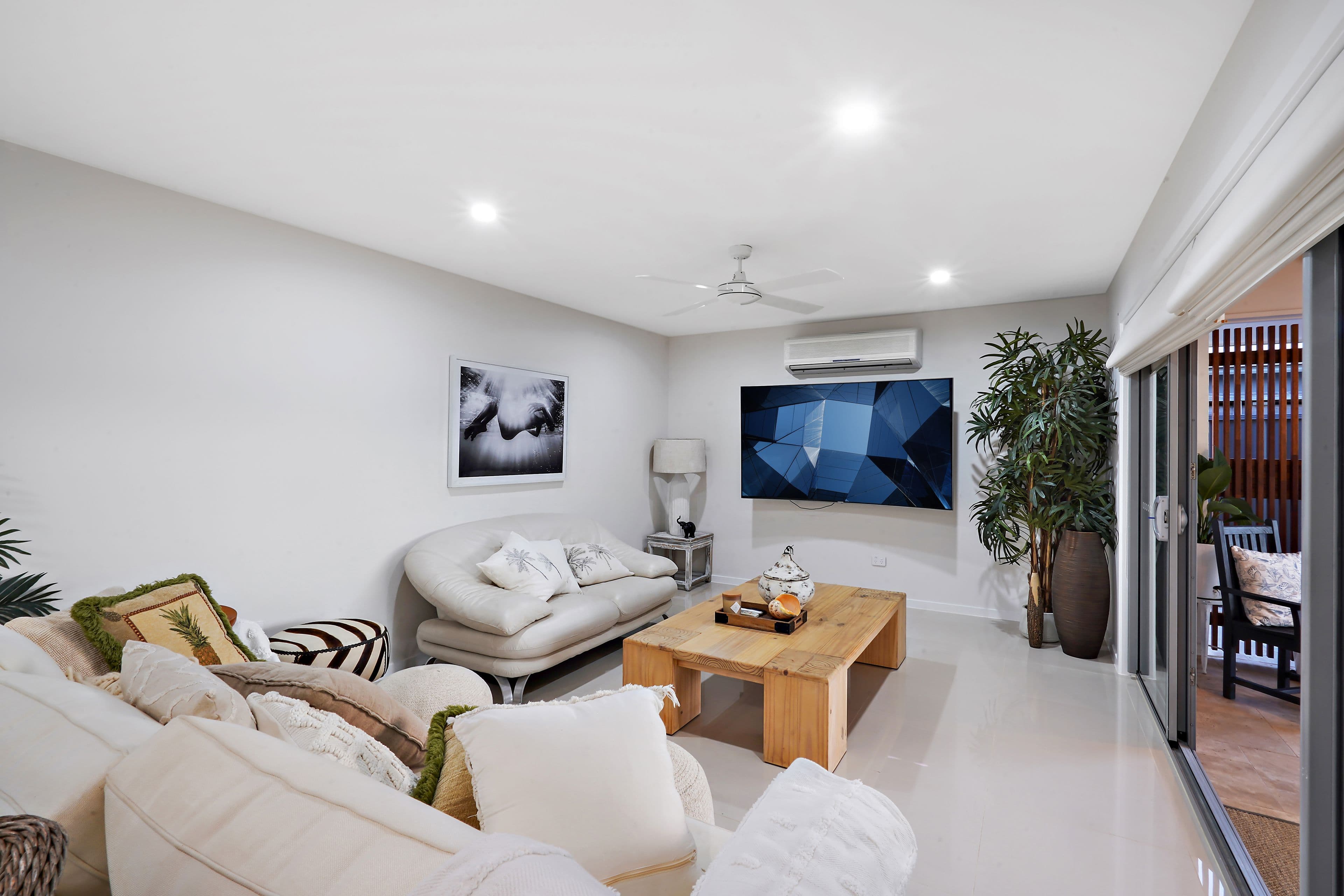 11 Platypus Avenue, Sorrento QLD 4217, Sorrento - Thumbnail 6