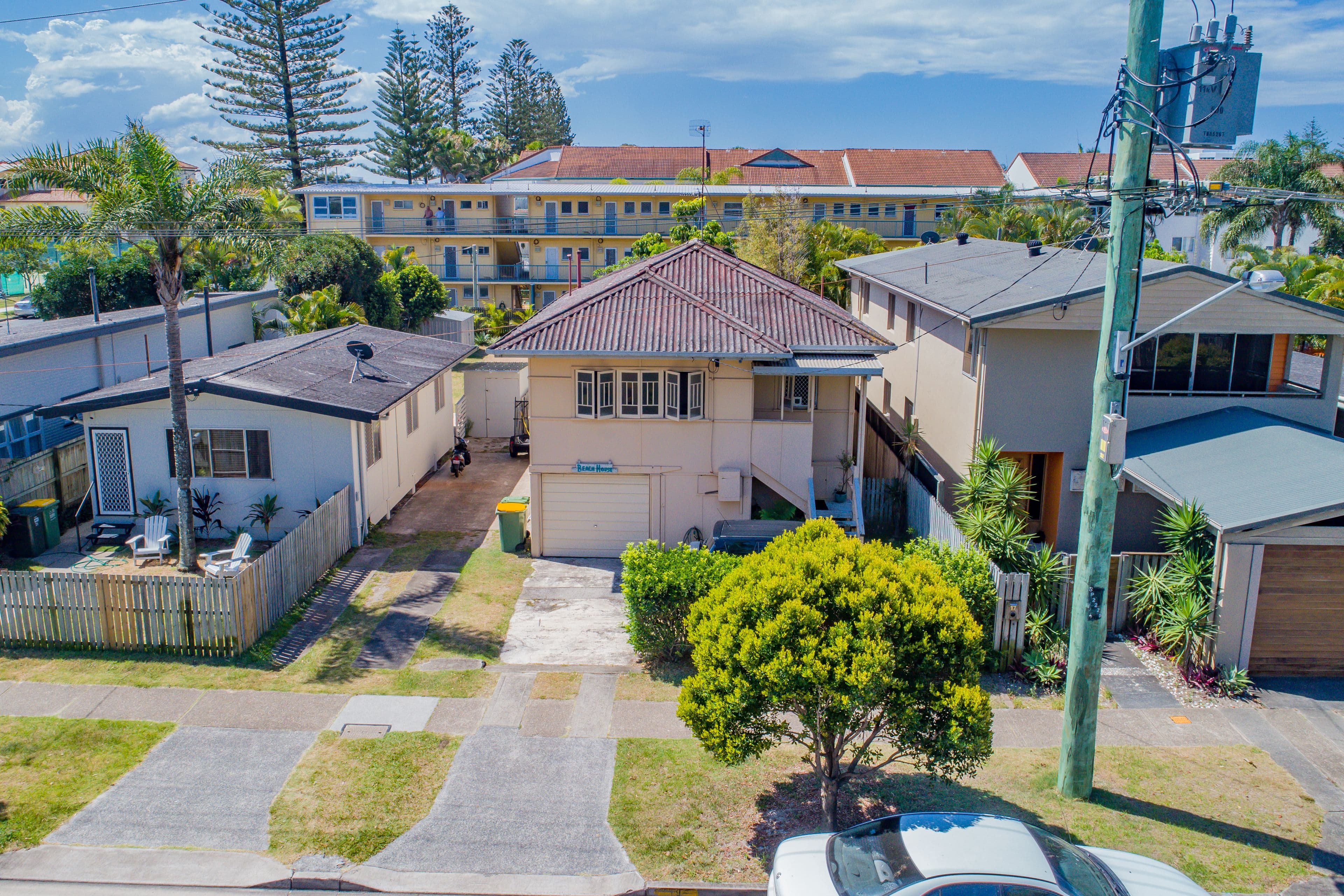 19 Hythe Street, Miami QLD 4220, Miami - Thumbnail 4