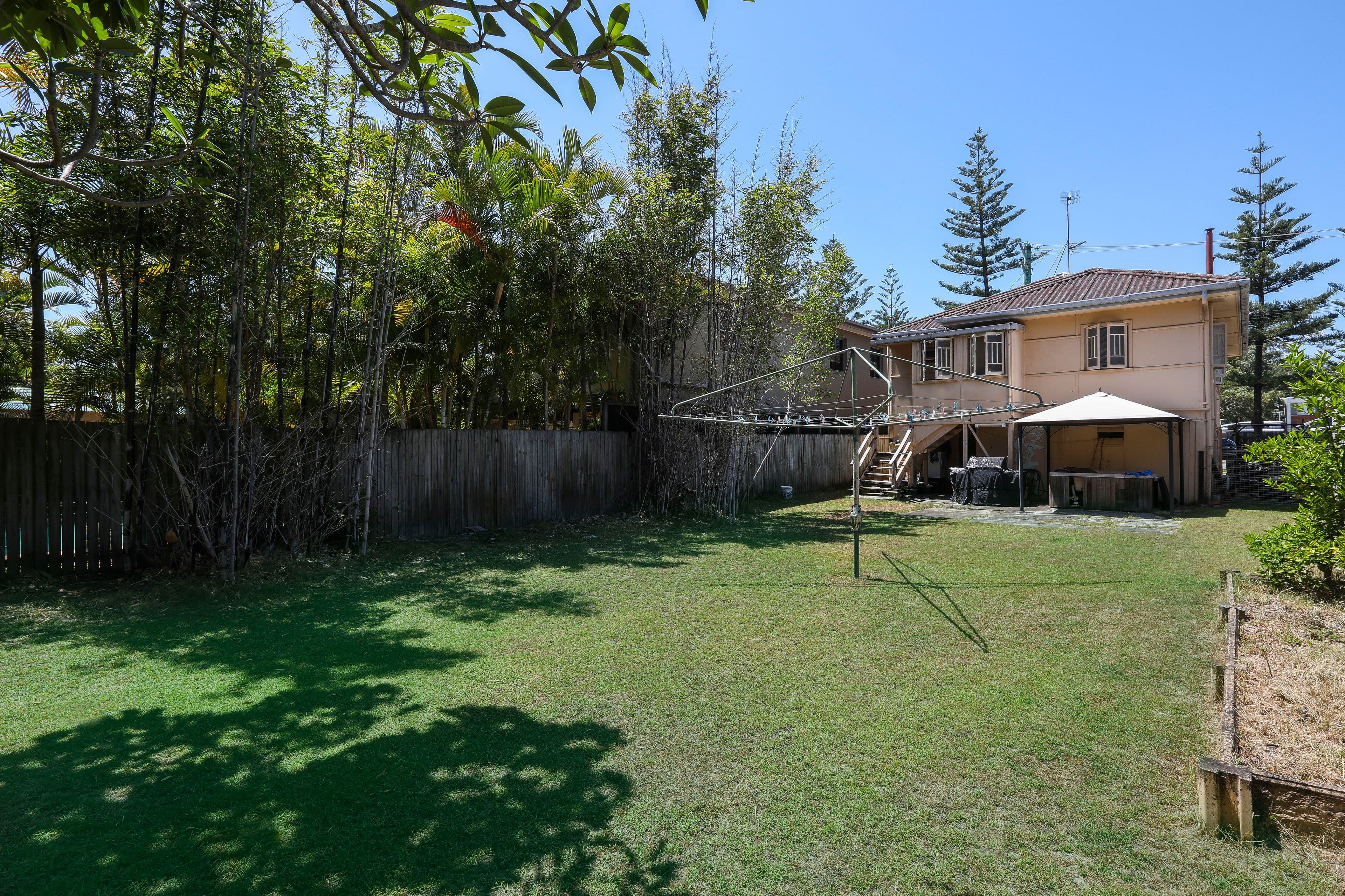 19 Hythe Street, Miami QLD 4220, Miami - Thumbnail 7