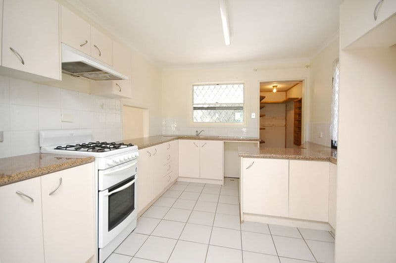 7  Inge Street, MOUNT GRAVATT QLD 4122, Mount Gravatt - Thumbnail 2