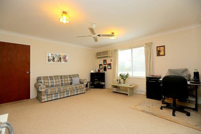 12 Newland Avenue, Milperra NSW 2214, Milperra - Thumbnail 5