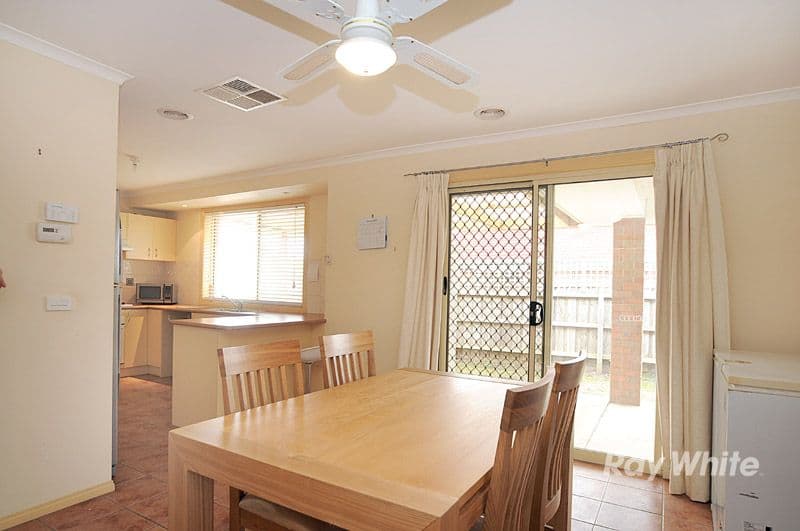 27 Genoa Way, CRANBOURNE VIC 3977, Cranbourne West - Thumbnail 3