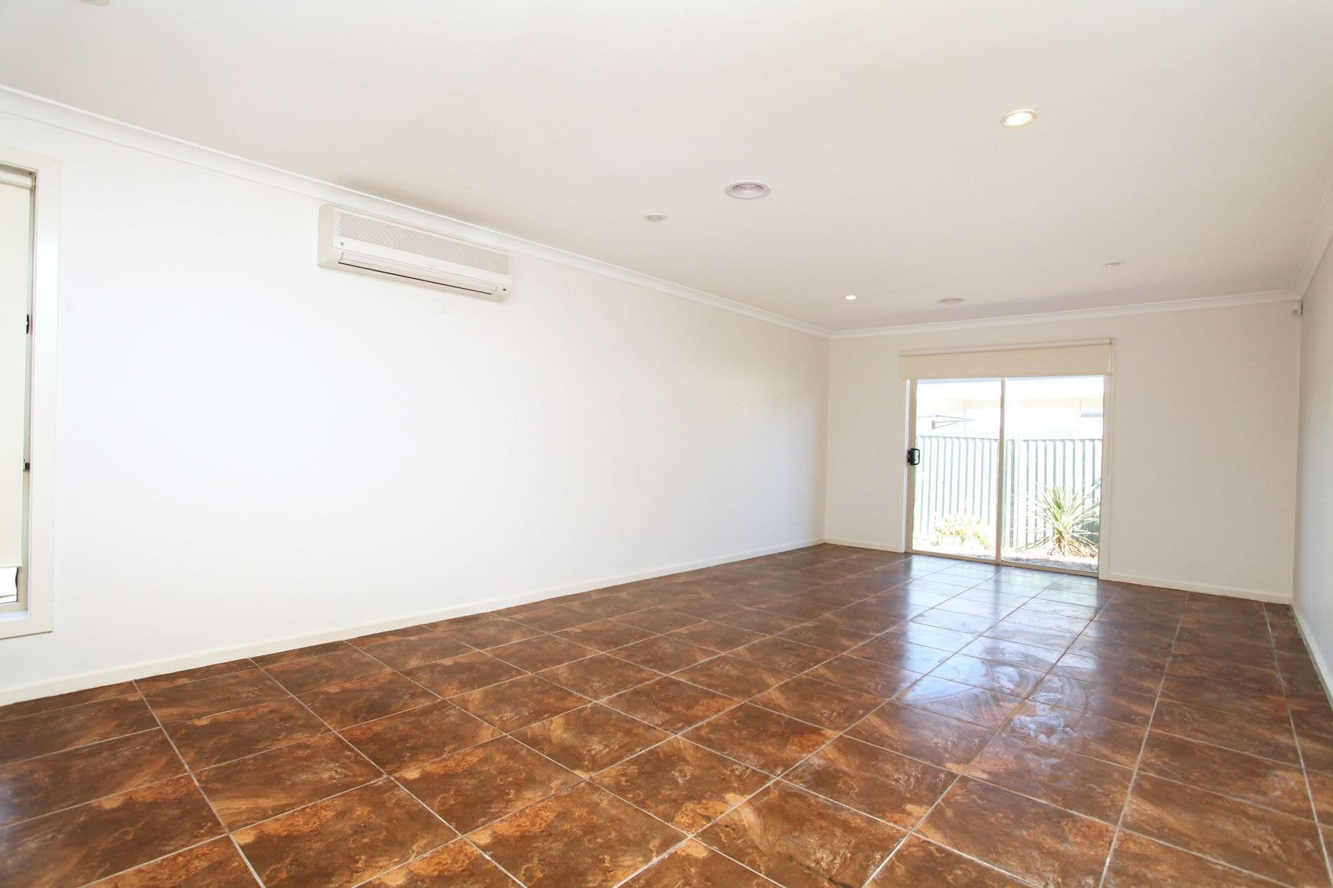 23 Goodenia Way, Caroline Springs - Thumbnail 5