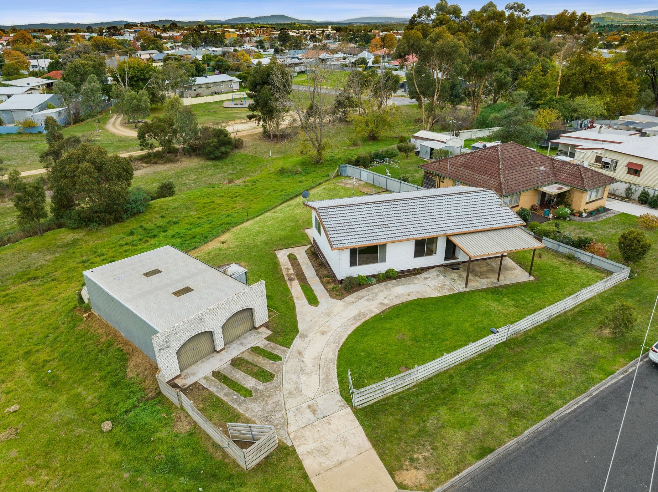 4 Elizabeth Street, Ararat VIC 3377, Ararat - Image 1