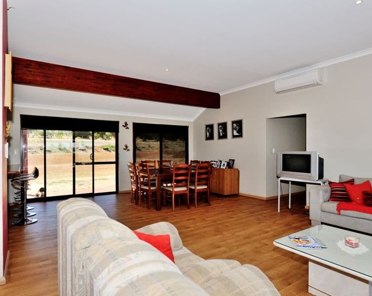 17 Chardonnay Drive, LOWER CHITTERING WA 6084, Lower Chittering - Thumbnail 6