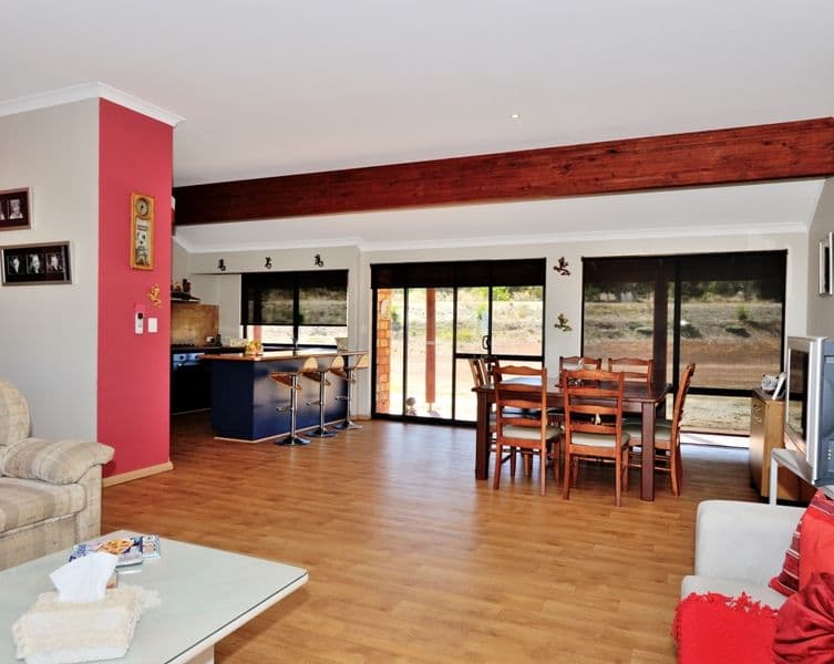 17 Chardonnay Drive, LOWER CHITTERING WA 6084, Lower Chittering - Thumbnail 8