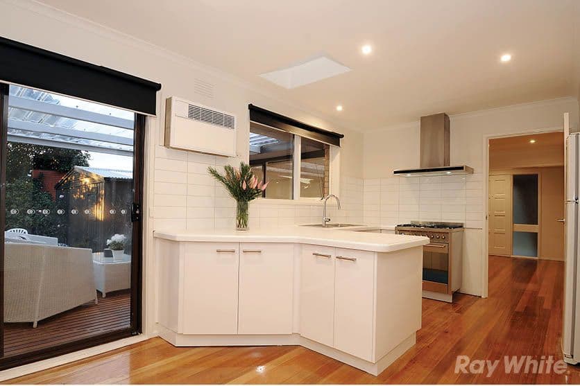9 Rembrandt Drive, Wheelers Hill VIC 3150, Wheelers Hill - Thumbnail 3