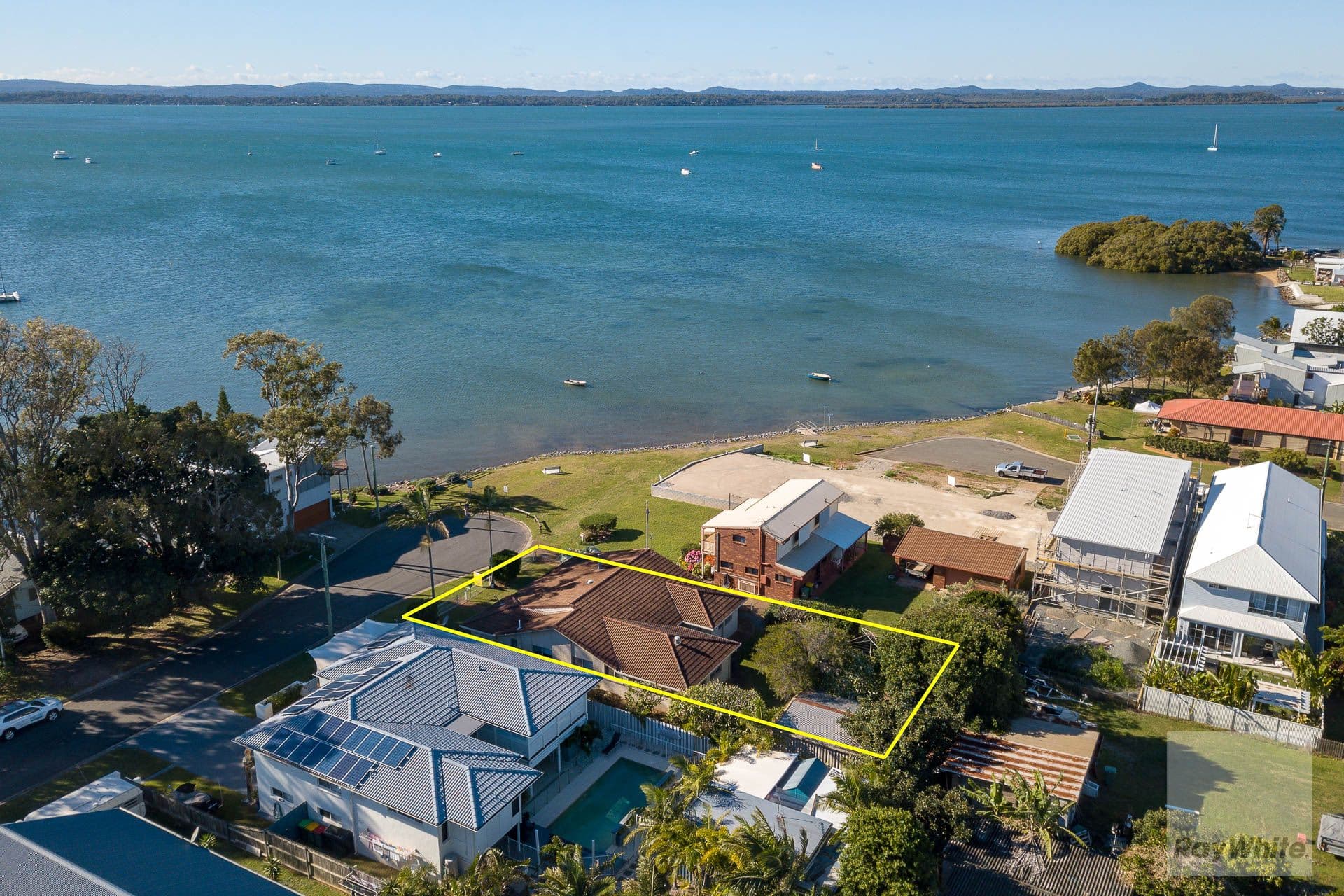 18 Edinburgh Street, Victoria Point QLD 4165, Victoria Point - Thumbnail 2