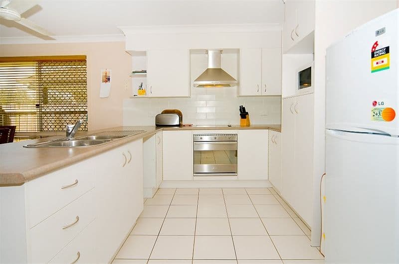 25 Pearse Street, COLLINGWOOD PARK QLD 4301, Collingwood Park - Thumbnail 2