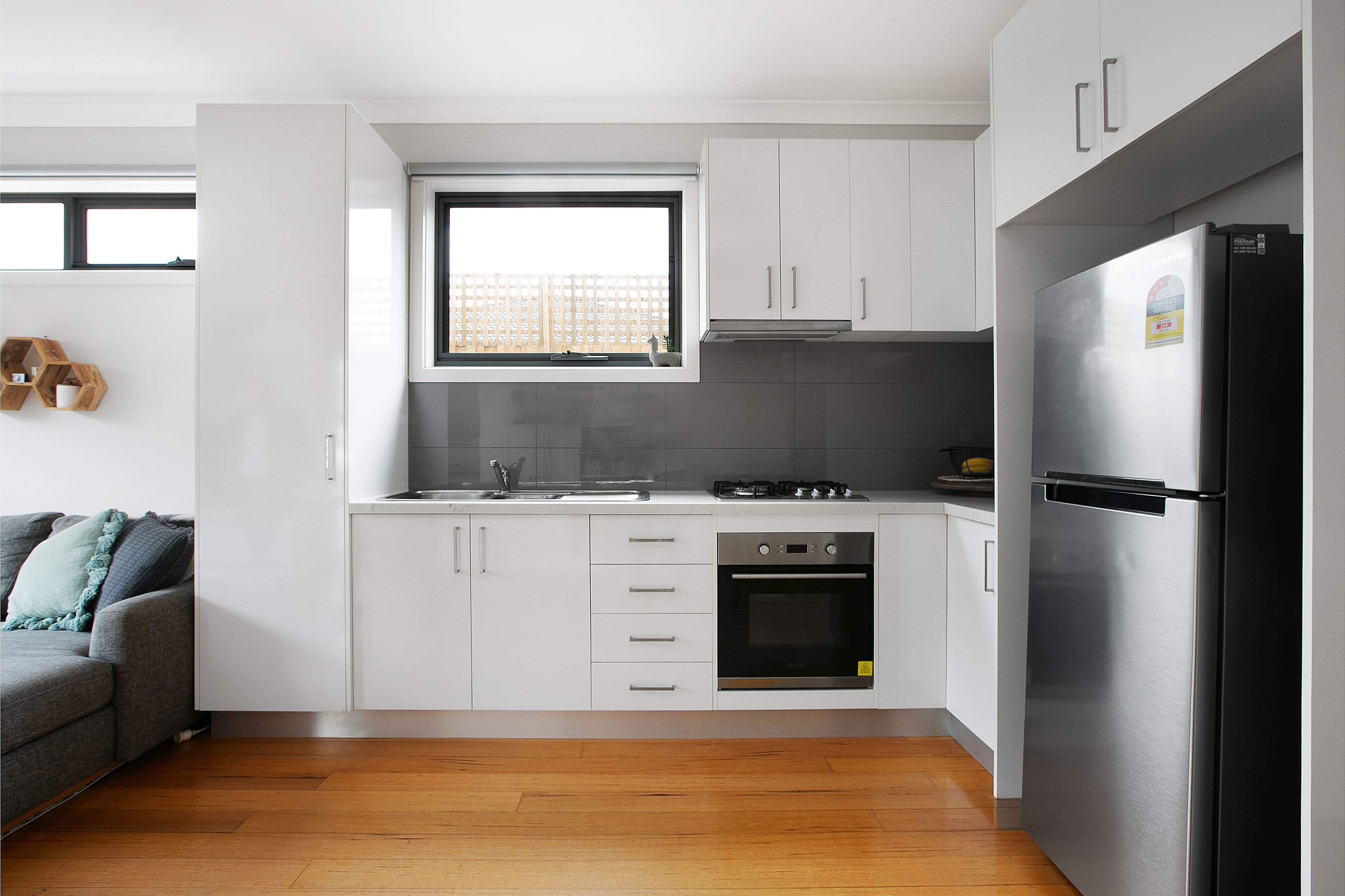 4 Pershing Street, Reservoir VIC 3073, Reservoir - Thumbnail 4