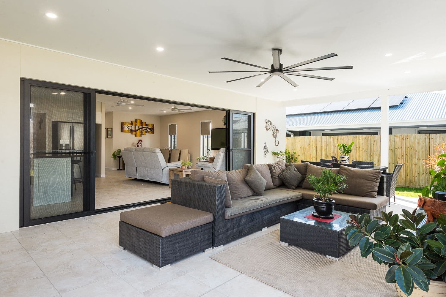 4 Edgewater Avenue, Rothwell QLD 4022, Rothwell - Thumbnail 2