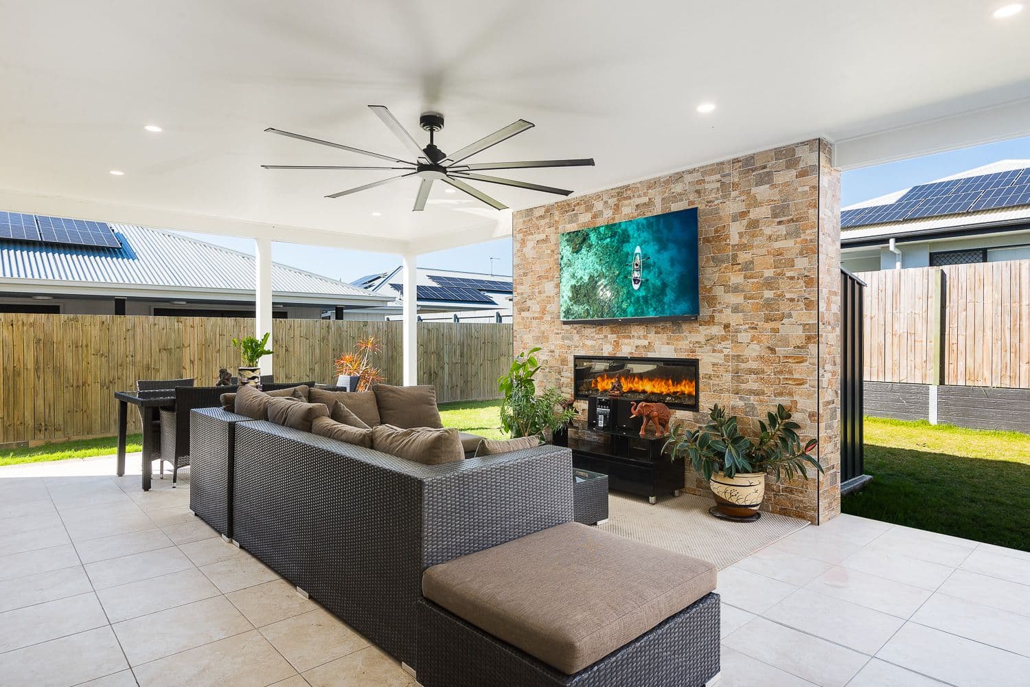 4 Edgewater Avenue, Rothwell QLD 4022, Rothwell - Thumbnail 3
