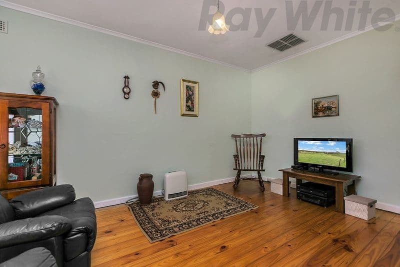 23 Warwick Street, Largs North SA 5016, Largs North - Thumbnail 2