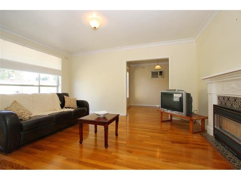 412 Grimshaw Street, BUNDOORA VIC 3083, Bundoora - Thumbnail 2
