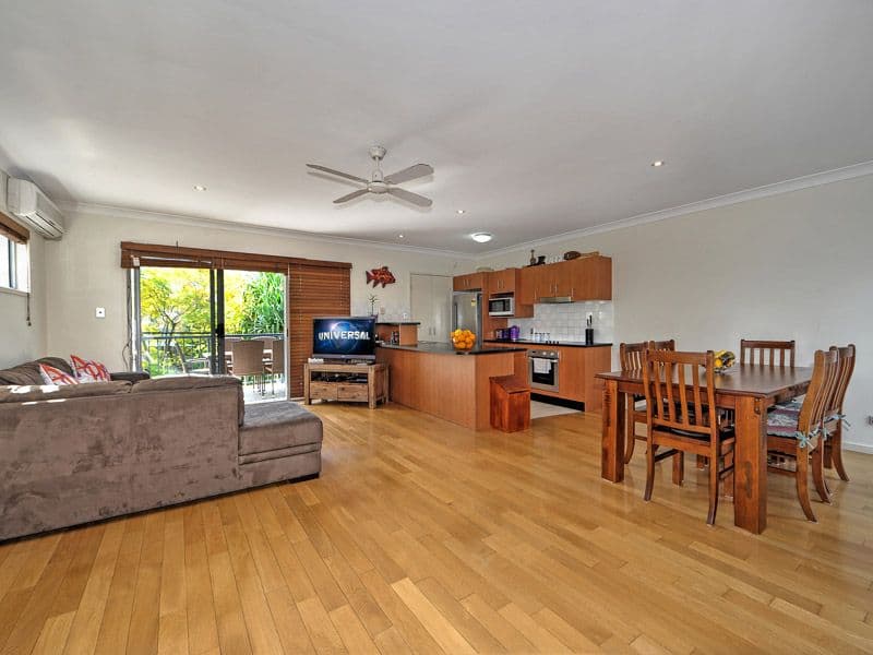 29 Proud Street 'Broadwater Blue', Labrador QLD 4215, Labrador - Thumbnail 2