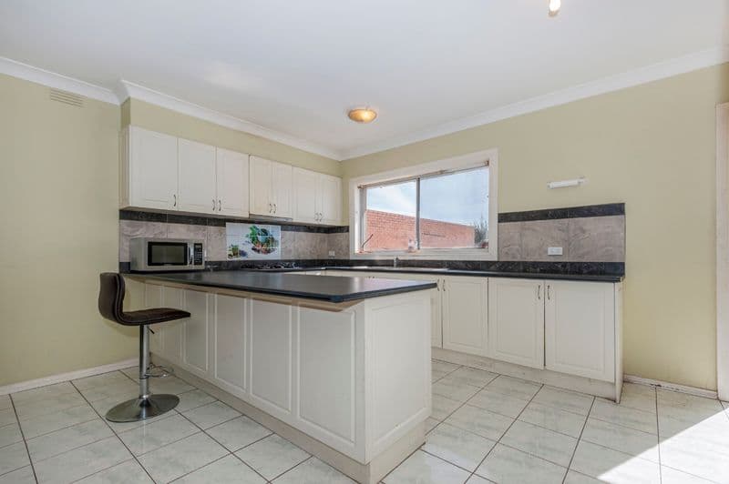 22 Juniper Crescent, Thomastown VIC 3074, Thomastown - Thumbnail 5