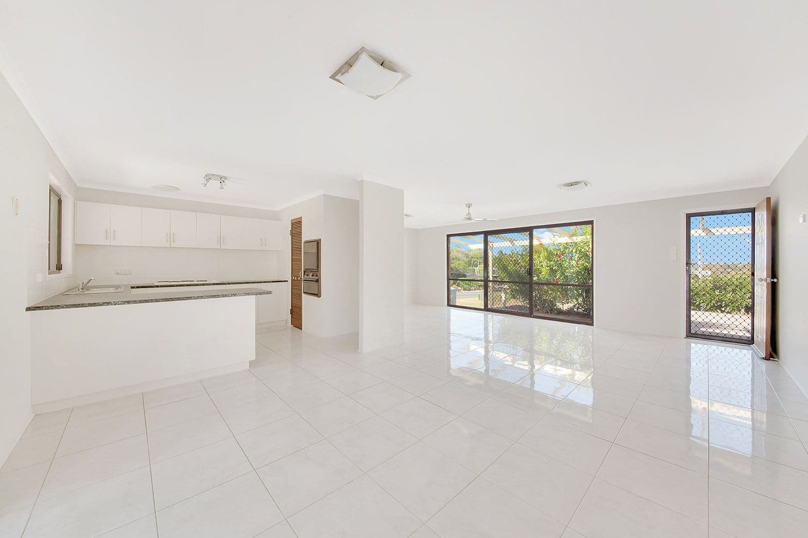4 Alpine Avenue, Boyne Island QLD 4680, Boyne Island - Thumbnail 4