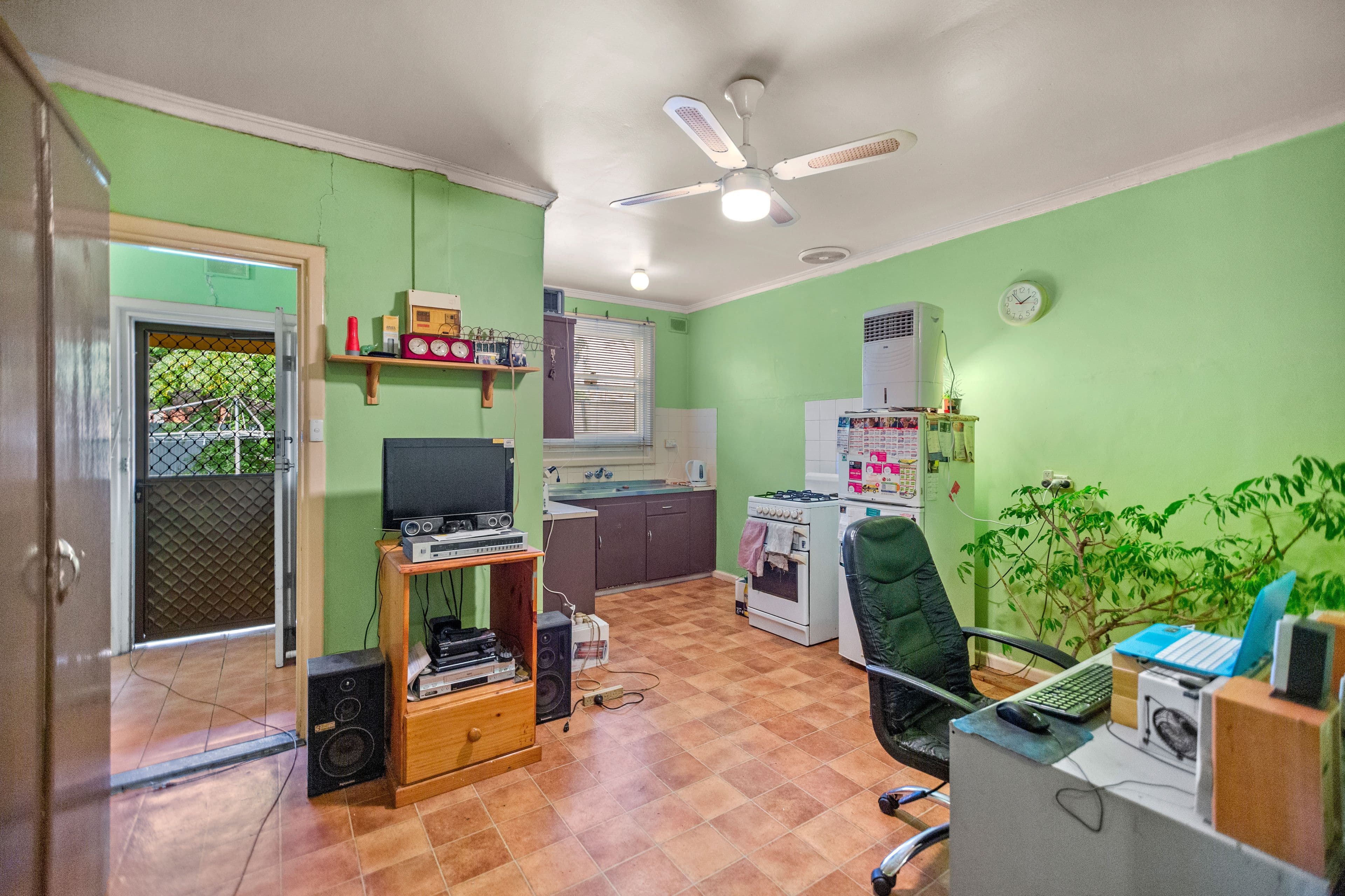 46 Heytesbury Road, Davoren Park SA 5113, Davoren Park - Thumbnail 4