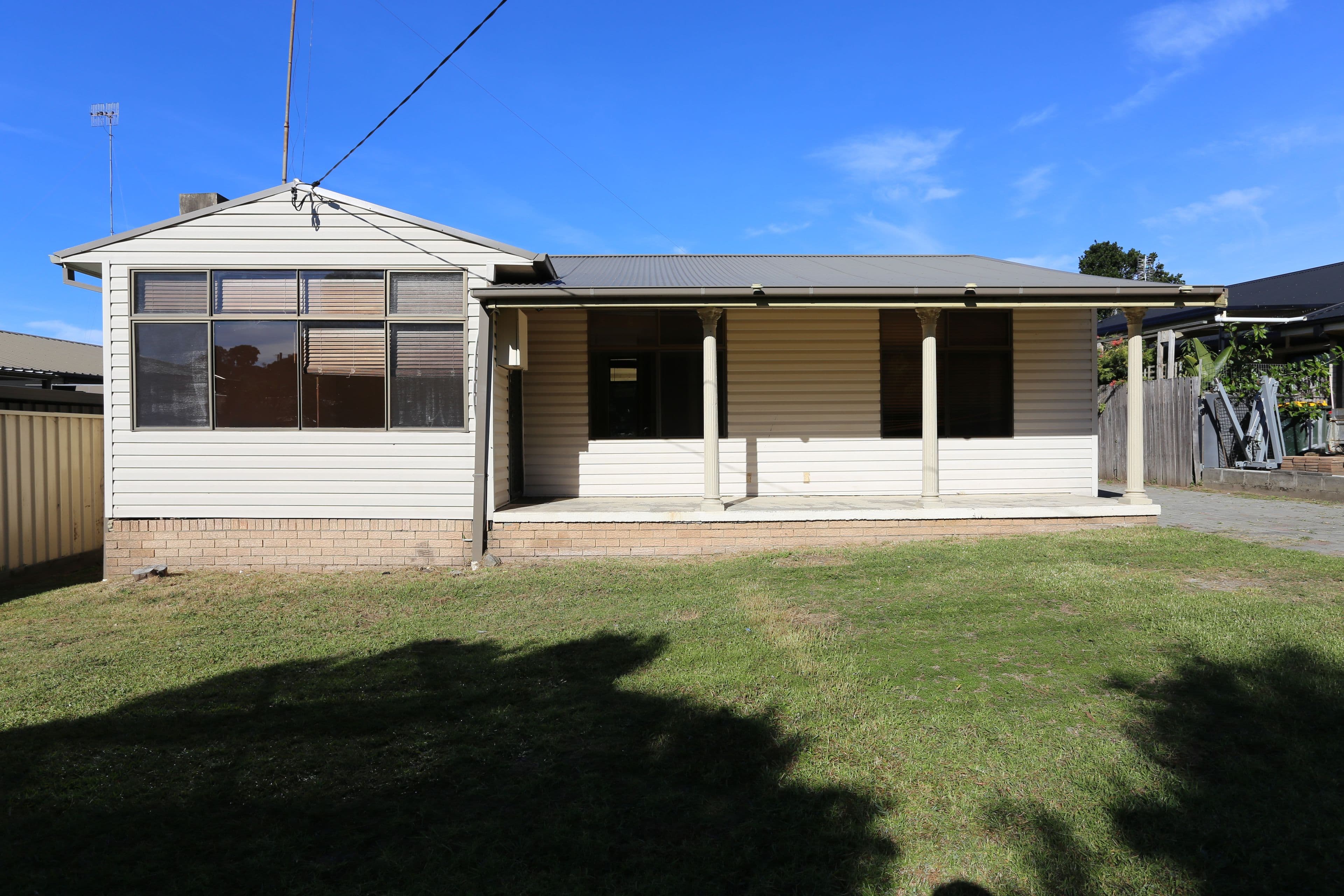 9 Thornbury Avenue, Unanderra - Image 1
