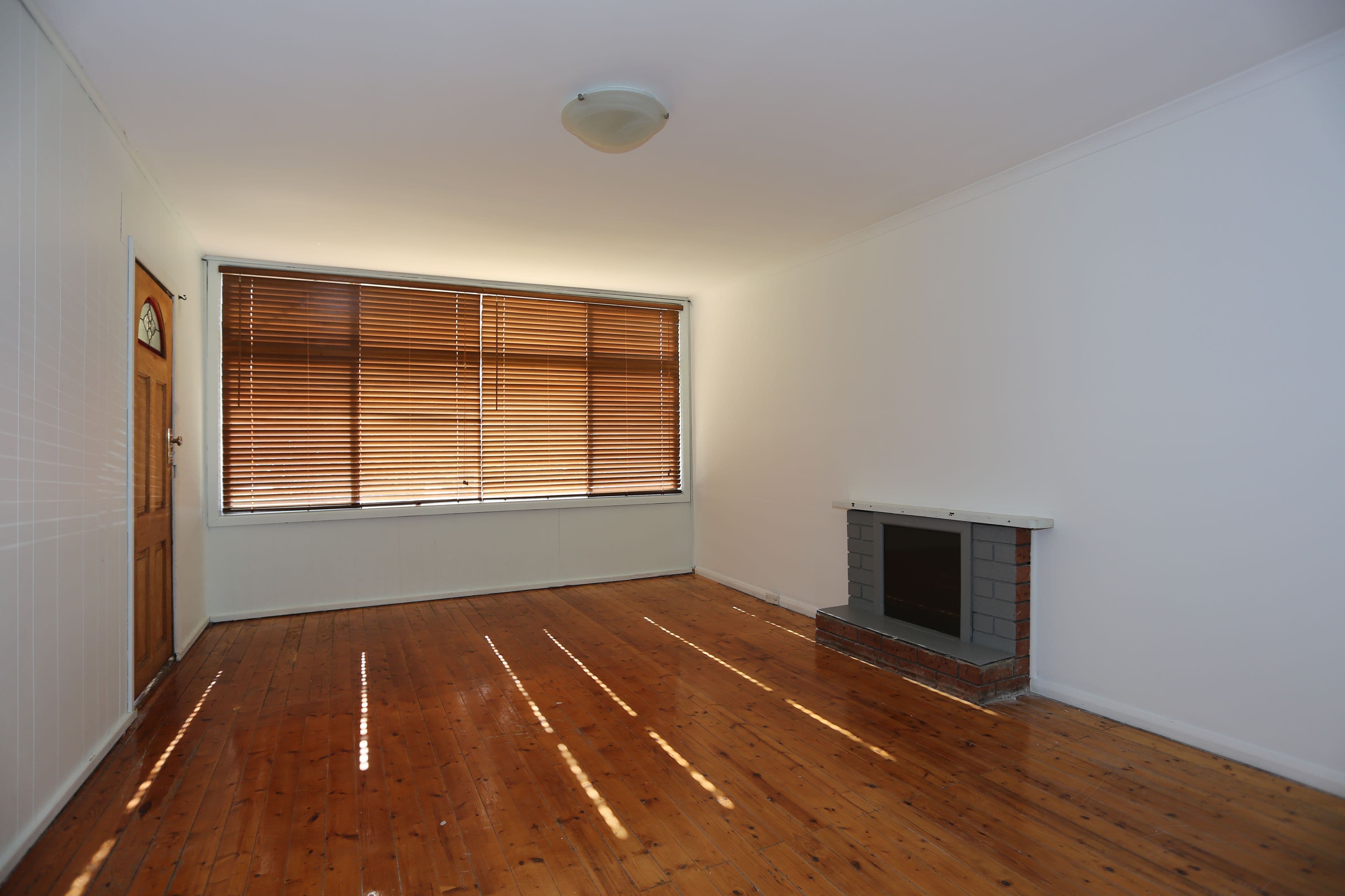 9 Thornbury Avenue, Unanderra - Thumbnail 3