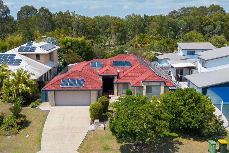 14 Kuthar Street, Pelican Waters - Image 1
